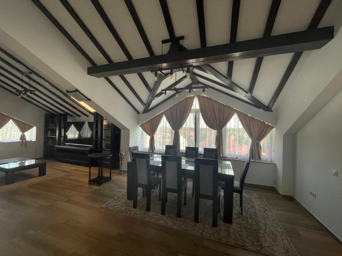 بوخارست Iarca Inn المظهر الخارجي الصورة